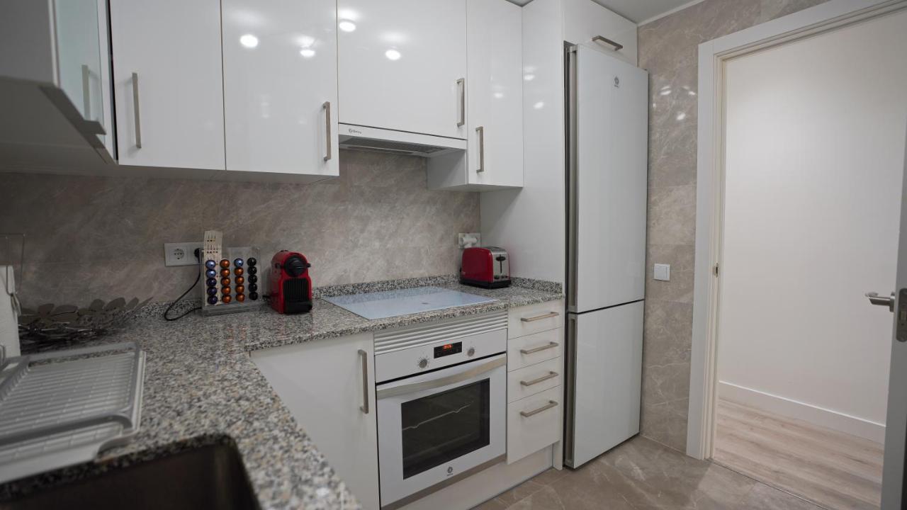 Stylish & Spacious Family Apartment Near Beach & Vibrant Historic Market Alicante Exteriér fotografie