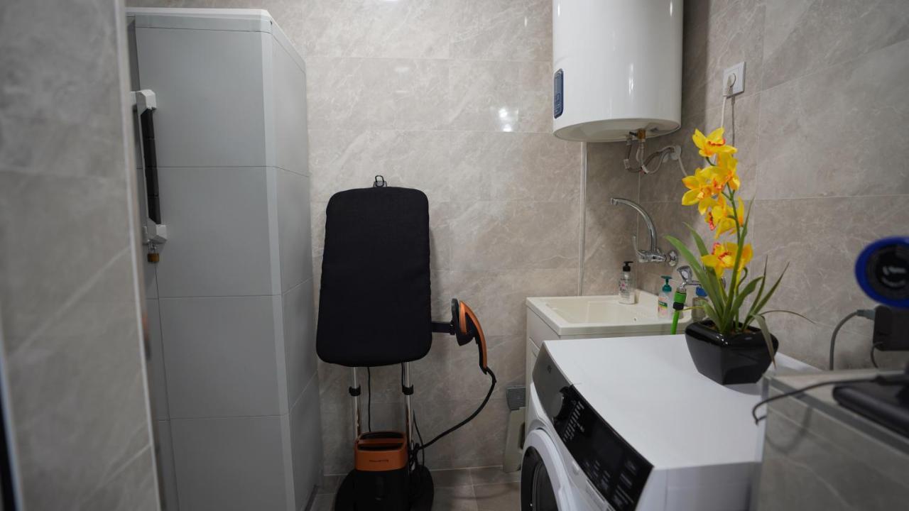 Stylish & Spacious Family Apartment Near Beach & Vibrant Historic Market Alicante Exteriér fotografie